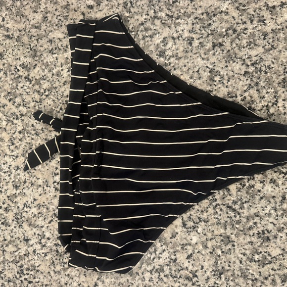 Billabong high waisted bikini bottom - Picture 6 of 7